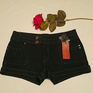 🔥NWT🔥1995 VINTAGE PREMIUM SHORTS SIZE 11